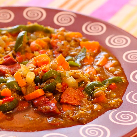 Estufado de lentilhas c/ puré de legumes