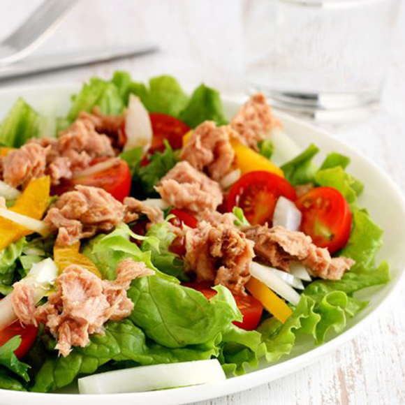 Salada de atum c/ ovo e cenoura