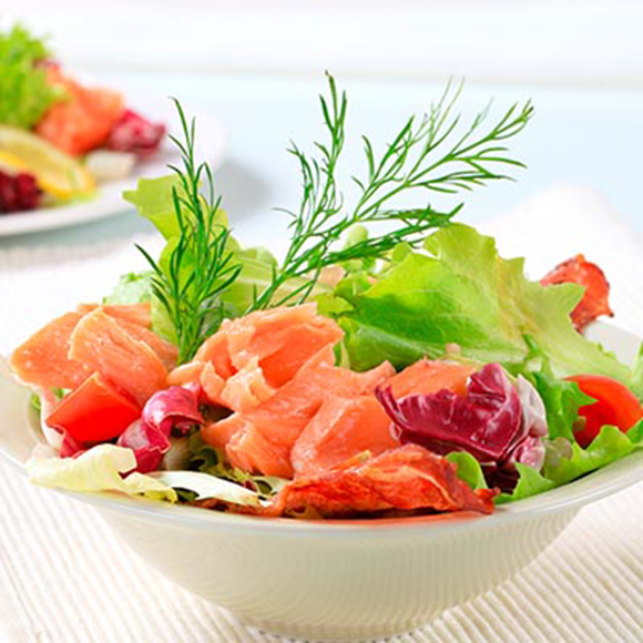 Salada de salmão fumado c/ rúcula